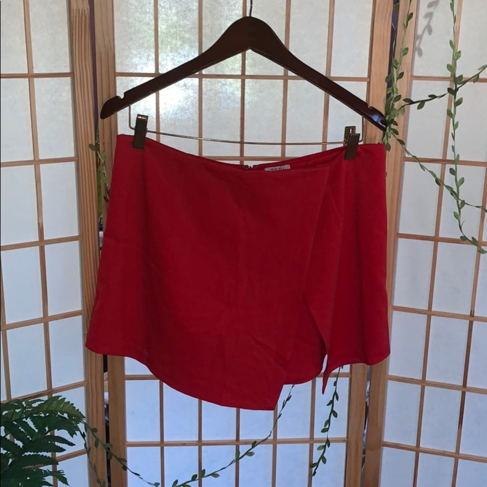 Red Skort
